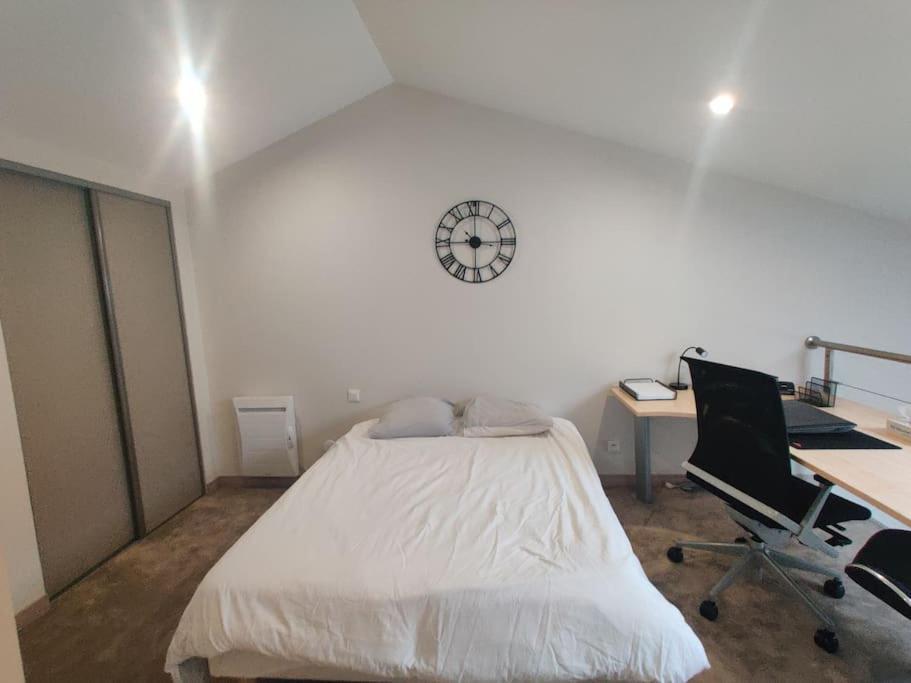 Ferienwohnung Les Capucins Coulommiers Exterior foto